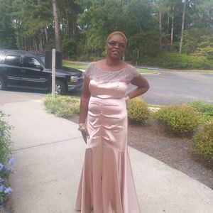 Meet your Posher, Esther